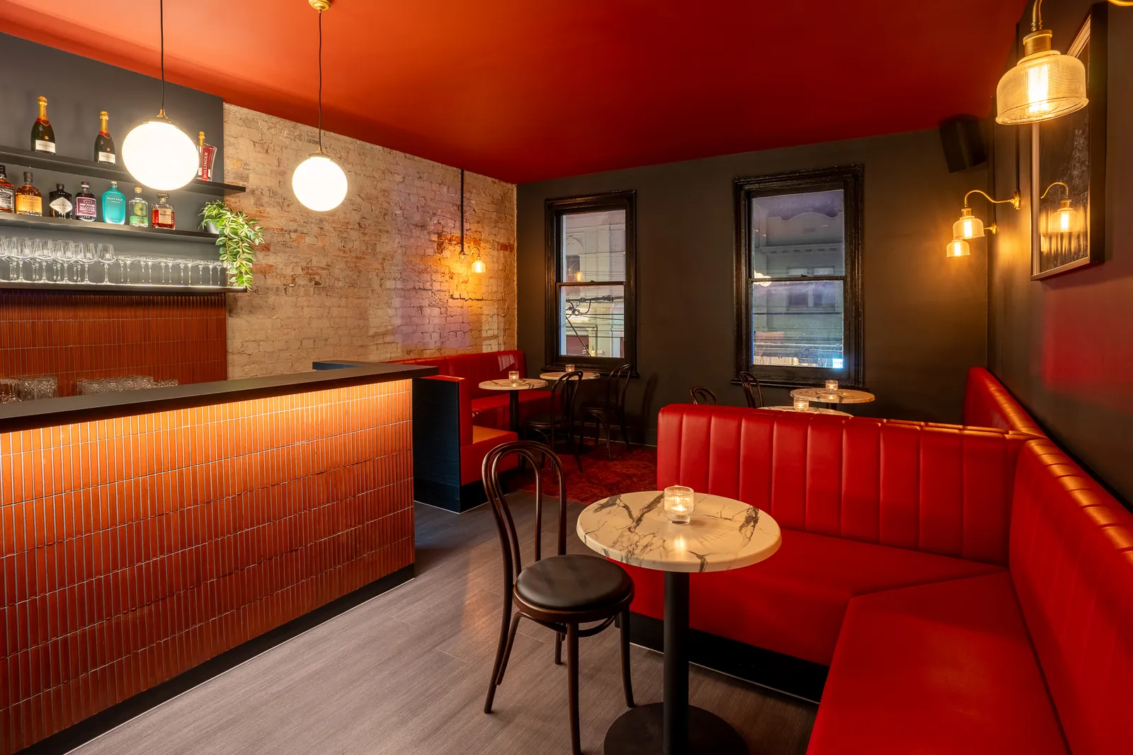 Blackwood's Bar, Upstairs bar interior in Windsor